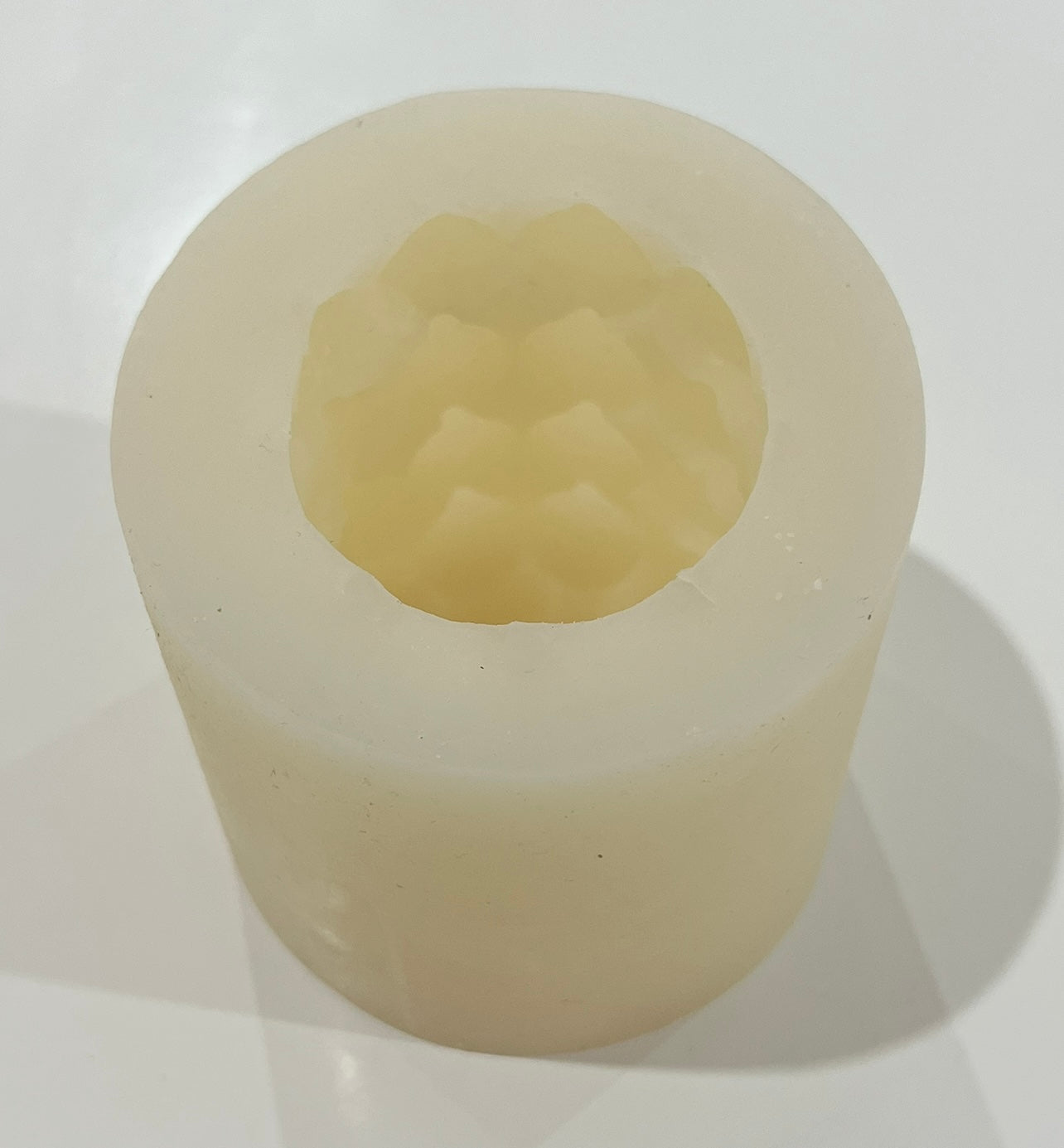 Spotty Pillar Silicone Candle Mould